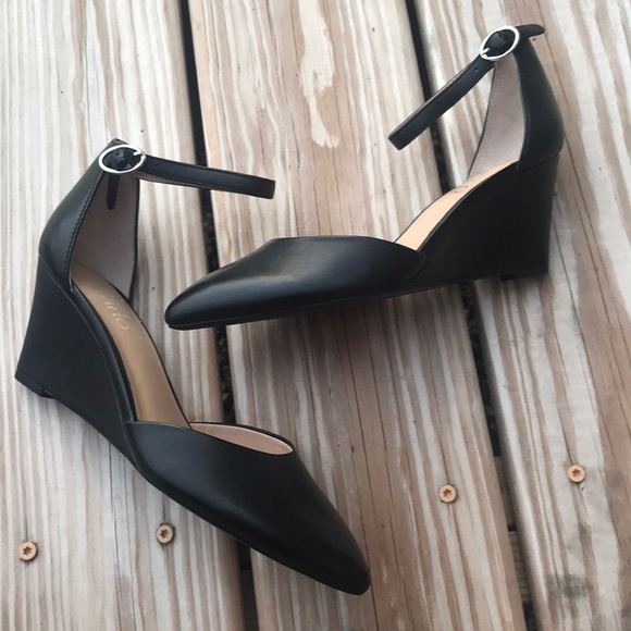 franco sarto fayth wedge